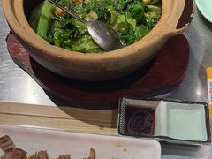 潮界生滚牛肉粥-潮界(虹桥新天地店)