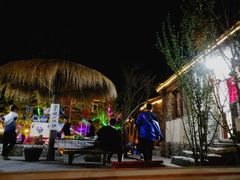 -百里峡七彩艺术小镇