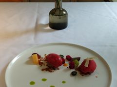 手工冰淇淋配季节热带水果-蝶舍·MAISON PAPILLON