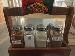 -潮界(凯德晶萃店)