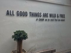 -Chom Cafe and Restaurant