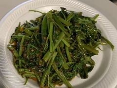 -纽顿熟食中心