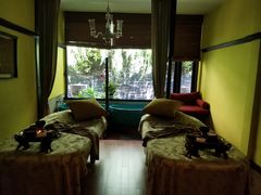 -迪瓦娜按摩和水疗中心