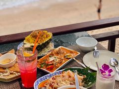 -卷心菜和避孕套餐厅(Pattaya)