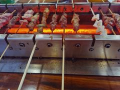 -哈尔滨小酒馆·鲜肉现穿自助烧烤(康新花园店)