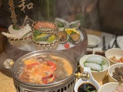 -雍和会海鲜姿造自助(湖东路店)