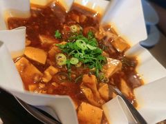 -穹六人间 people 6(岳阳路店)