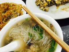 -建国蚵煎蚵面