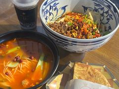 -元志初腊汁肉夹馍(钟楼粉巷店)