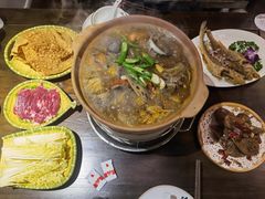 -聚汇三少·龙虾·中餐厅(莫邪路新天地店)