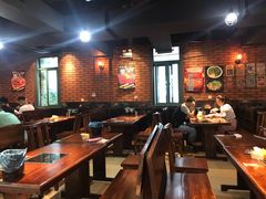 大堂-新疆烧烤王(广灵店)