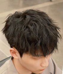 -海文先生国潮烫染男士理发馆