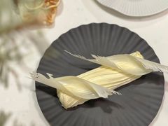 -潮一不贰·法式甜品·生日蛋糕·西式简餐(外滩店)