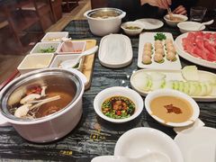 -大渔小鲜火锅店