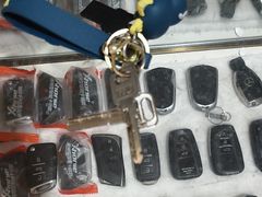 -平安开锁换锁配汽车钥匙