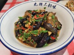 -笨豆腐居民楼菜馆•江西小炒(天津开发区店)