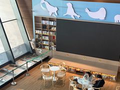-抱抱地球咖啡馆(国家海洋博物馆店)