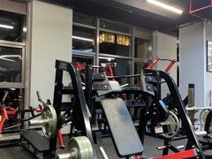 -豪思成DK健身私教连锁(凯乐国际店)