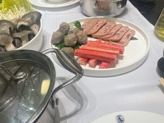 -红鼎豆捞·非遗鲍皇汤火锅(宝丰路店)