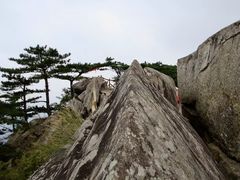 -罗田薄刀峰风景区