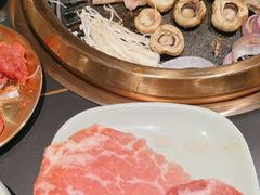 -梨花甄选自助烤肉(小寨原力场店)