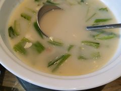 鱼头芥菜汤-青岛海景花园大酒店·白果树餐厅青岛菜