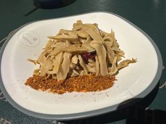 -莉莉家的音乐花园餐吧(航空路店)