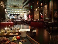 -恰餐厅及酒吧 CHAR Bar & Grill (北京丽都皇冠假日店)