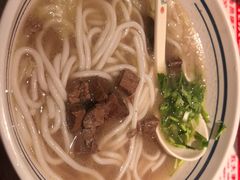 -鑫花溪牛肉米粉(东环大润发店)