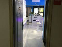 -提一眼镜·蔡司·依视路(小寨店)