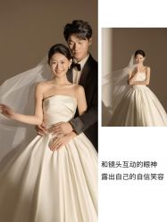 -喜爱高定婚纱摄影