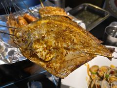 烤鲳鳊鱼-西街夜油条·麻团包乌饭