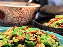 见手青小炒吊龙-芸鲜季·云南野生菌餐厅· 云南风物味研社(闵行店)
