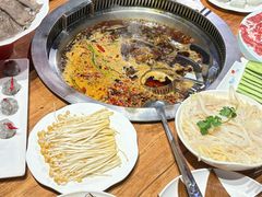 -城墙拐拐火锅(三峡广场黑金冠店)