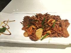 爆炒腰花-闫府私房菜·百年鲁菜(恒隆店)