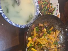 -富正毅三下锅(体育馆店)