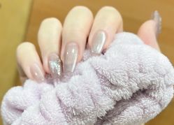 -芊屿芊浔美甲