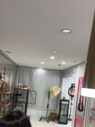 -镁连社·美联社