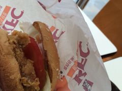 -肯德基(盘龙奥莱店)