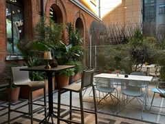 -潮一不贰·法式甜品·生日蛋糕·西式简餐(外滩店)