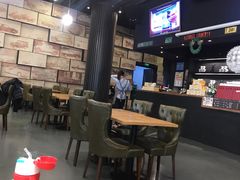 大堂-汽车博物馆主题餐厅