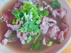 -大众跷脚牛肉馆·非遗传承单位(峨眉山店)