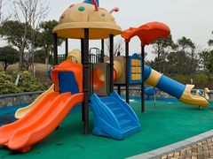 -上海滴水湖皇冠假日酒店