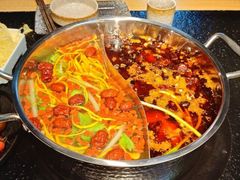 -鹿鸣山草本茶香火锅(园西路店)