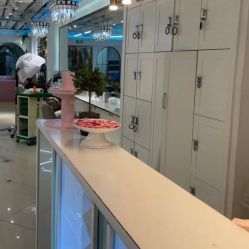 -BULB STUDIO 巴柏明星发型工作室