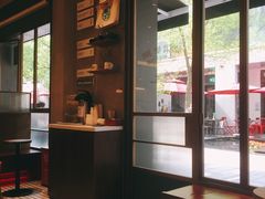 靠窗位-Luneurs(幸福里店)