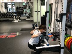 -汗水空间私教健身连锁(SM广场店)