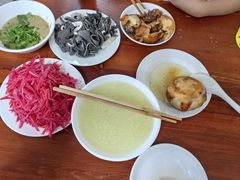 -宝瑞门钉肉饼店