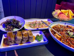 -粉墨特色菜·烧烤音乐酒馆