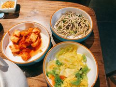 -明洞阿姨·韩式酱蟹烤肉·创意料理(三元桥店)